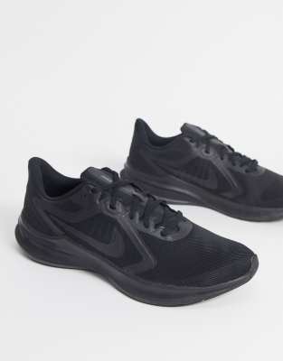 nike running triple black
