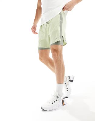 Nike Running Dr-Fit Stride 5icnh hybrid short in olive  - ASOS Price Checker