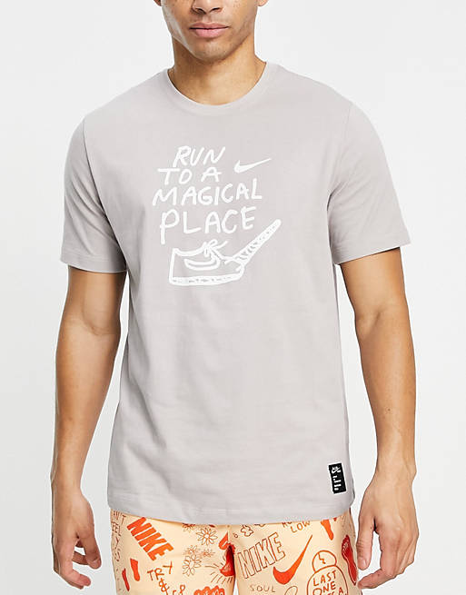 escarabajo Contrato dominio Nike Running Dri-FIT A.I.R. Nathan Bell graphic T-shirt in gray | ASOS