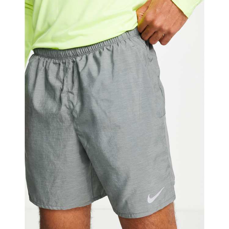 Nike 7 challenger clearance 2 in 1 shorts