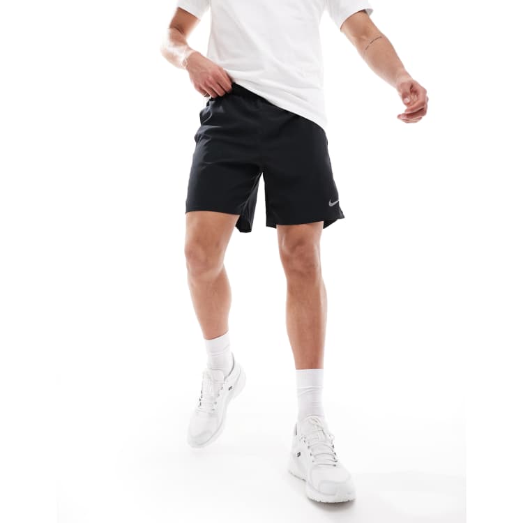 Running swoosh print 7 2025 inch challenger shorts in black