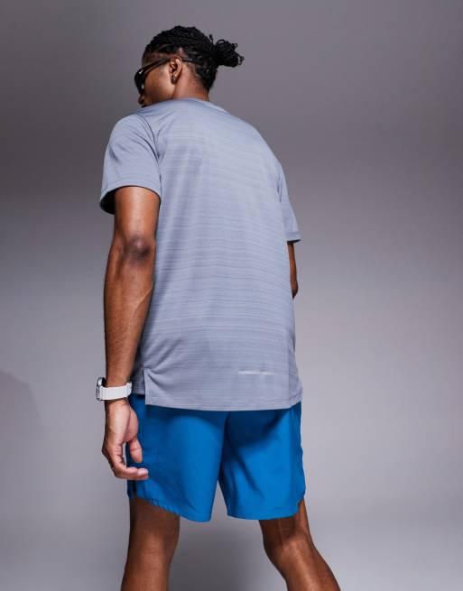 Nike Running Dri-FIT Challenger 7 inch shorts in blue, 3 of 5