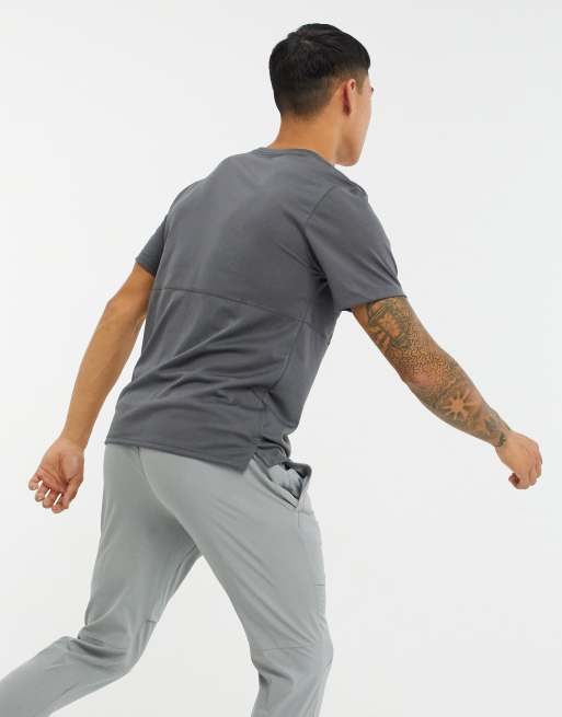 Nike Running – Dri-FIT – Grå löpart-shirt med korta ärmar, 2 av 4
