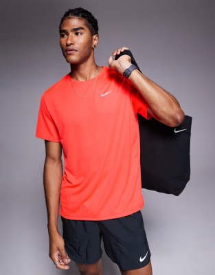 Nike Running – Dri-FIT Miler – Czerwony T-shirt - view 1