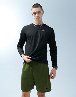 Nike Running - Dri-FIT - Miler - T-shirt à manches longues - Noir | ASOS
