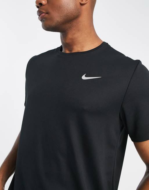 Exclusivité : T-shirt de running miler noir homme - Nike