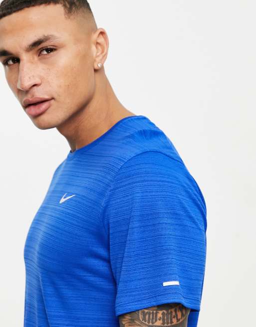 Camiseta transpirable en azul 833591-497 Miler de Nike Running, ASOS