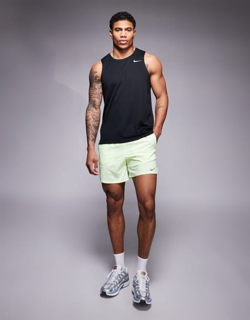 Nike Running Dri-fit Miler tank in black, 4 of 4