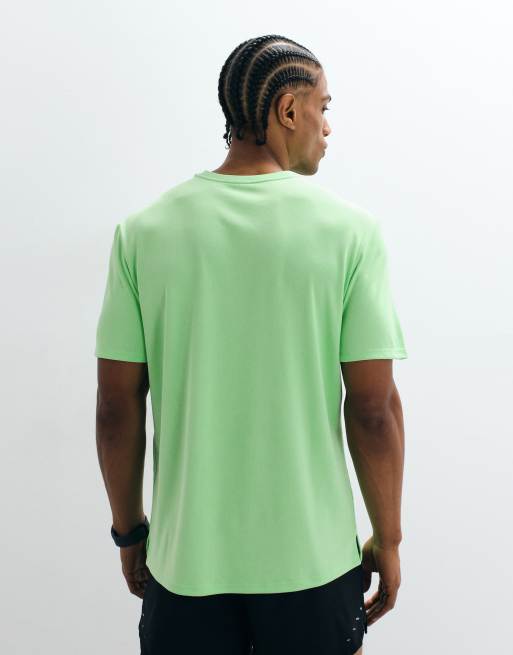 Nike Running Dri-FIT Miler top in green, 2 of 5