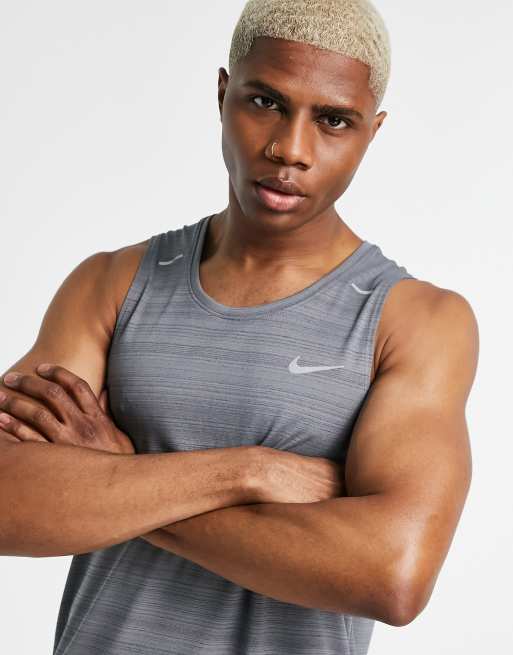 Nike running miler on sale vest