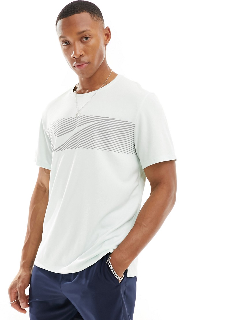 Nike Running Dri-FIT Miller Flash t-shirt in mint-Green