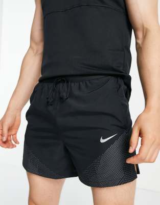 Dri-FIT Run Division Flex Stride 5-Inch shorts in black