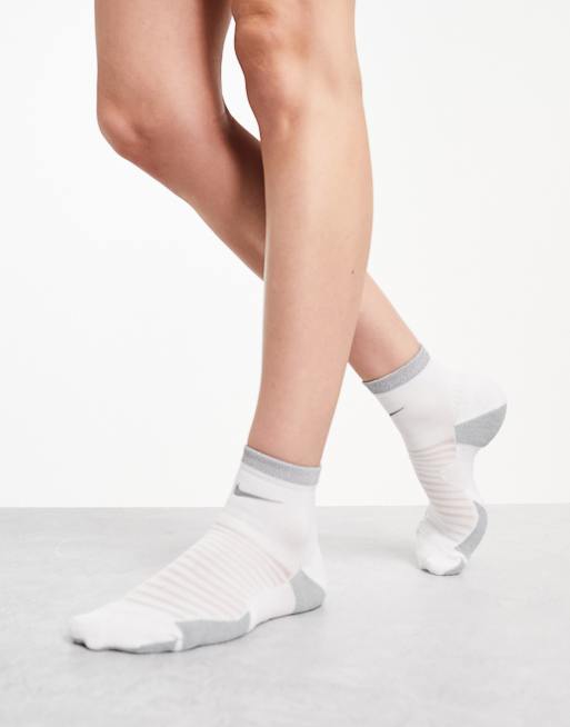 Nike spark lightweight ankle socks best sale