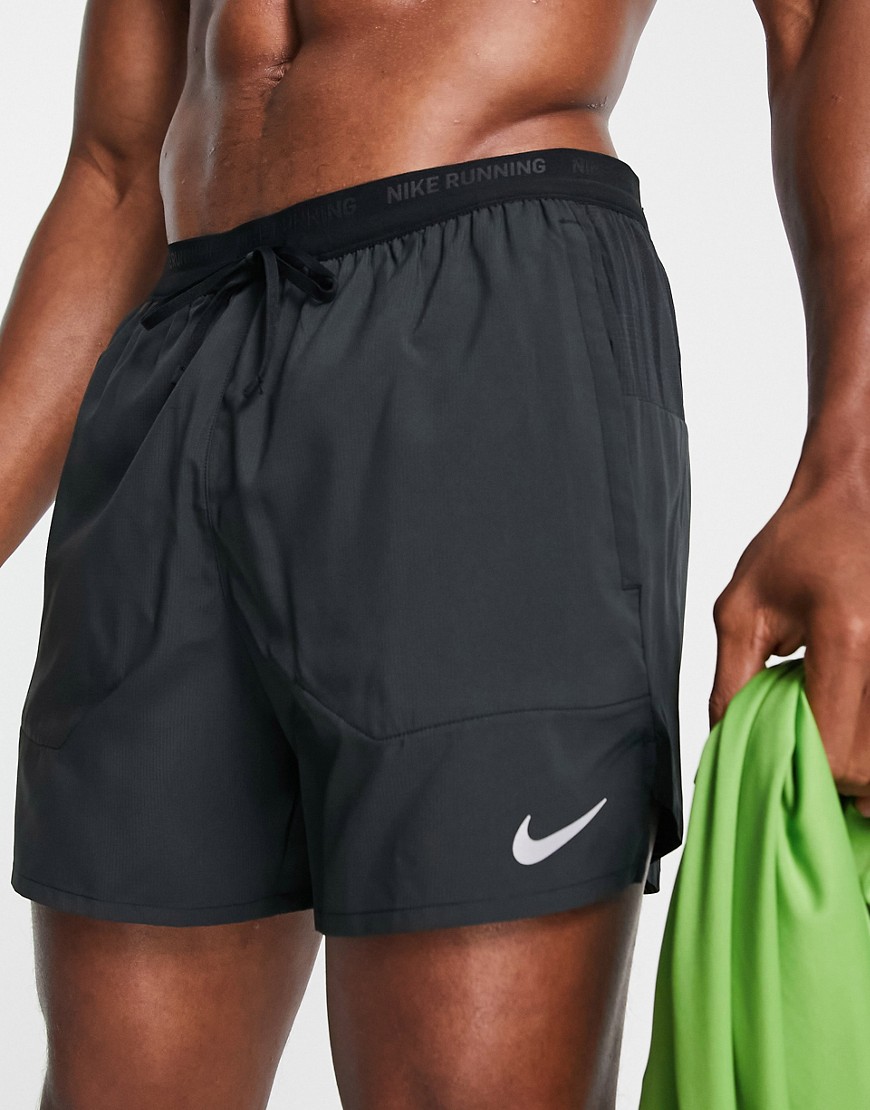 NIKE DRI-FIT STRIDE 5-INCH BRIEF-LINED SHORTS IN BLACK