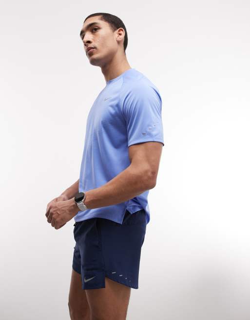 Nike Running Dri-FIT Stride 5-inch shorts in navy, 3 of 5
