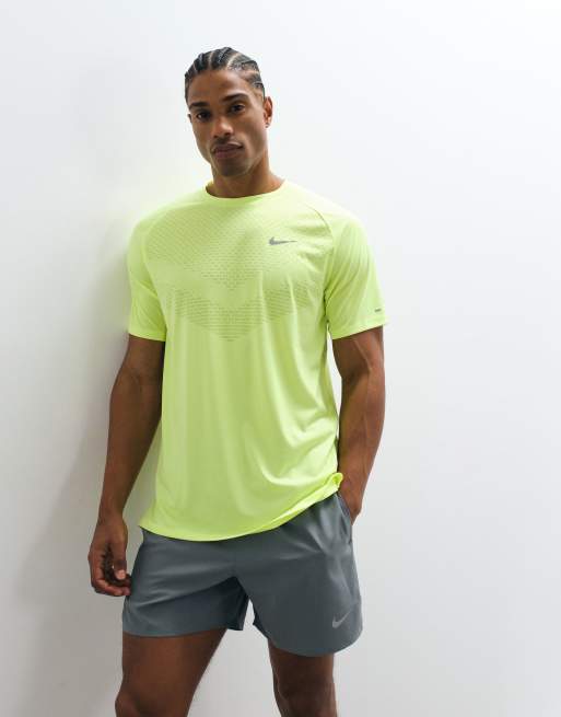 Nike Running Dri-FIT t-shirt i gult, 5 av 5