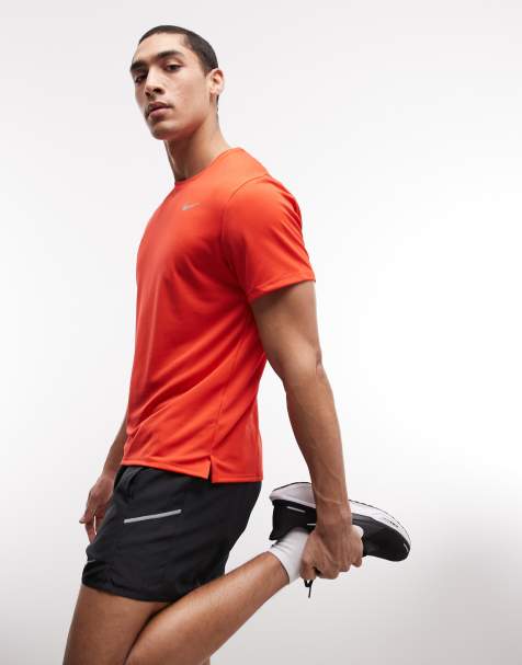 Nike Running Dri-FIT t-shirt in red - view 1