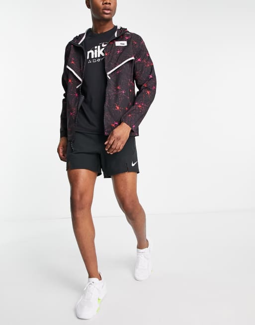 Nike Running DYE Repel UV windbreaker printed jacket in black | ASOS