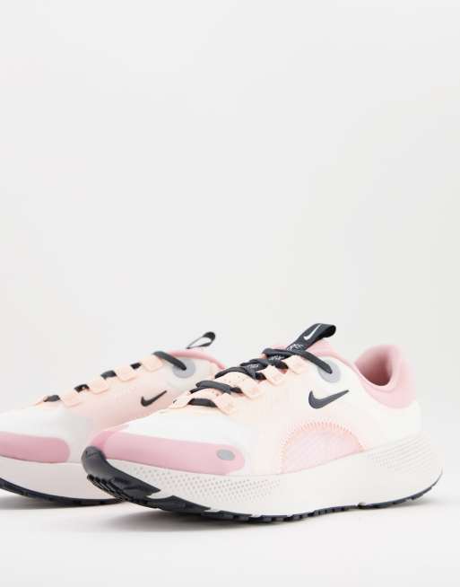Nike Running Escape React Run trainers in pink | ASOS