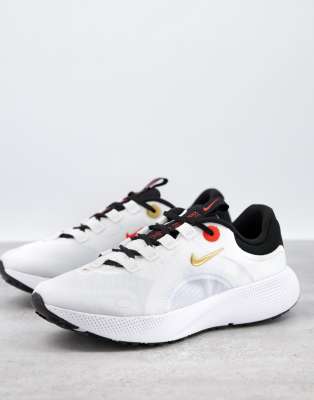 Nike Running Escape Run sneakers in 