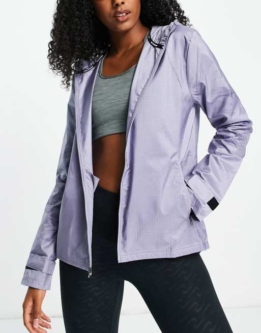 Nike Running – Essential – Jacke in Flieder
