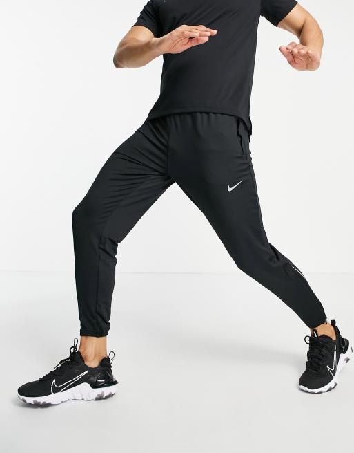 Black nike essential joggers new arrivals