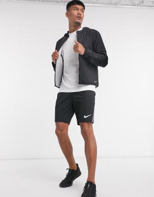 nike running essentials jacket in black