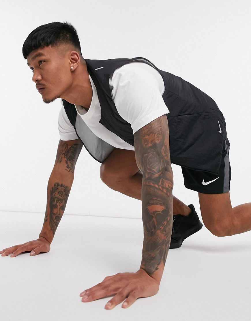 Nike Running Essentials aerolayer vest in black