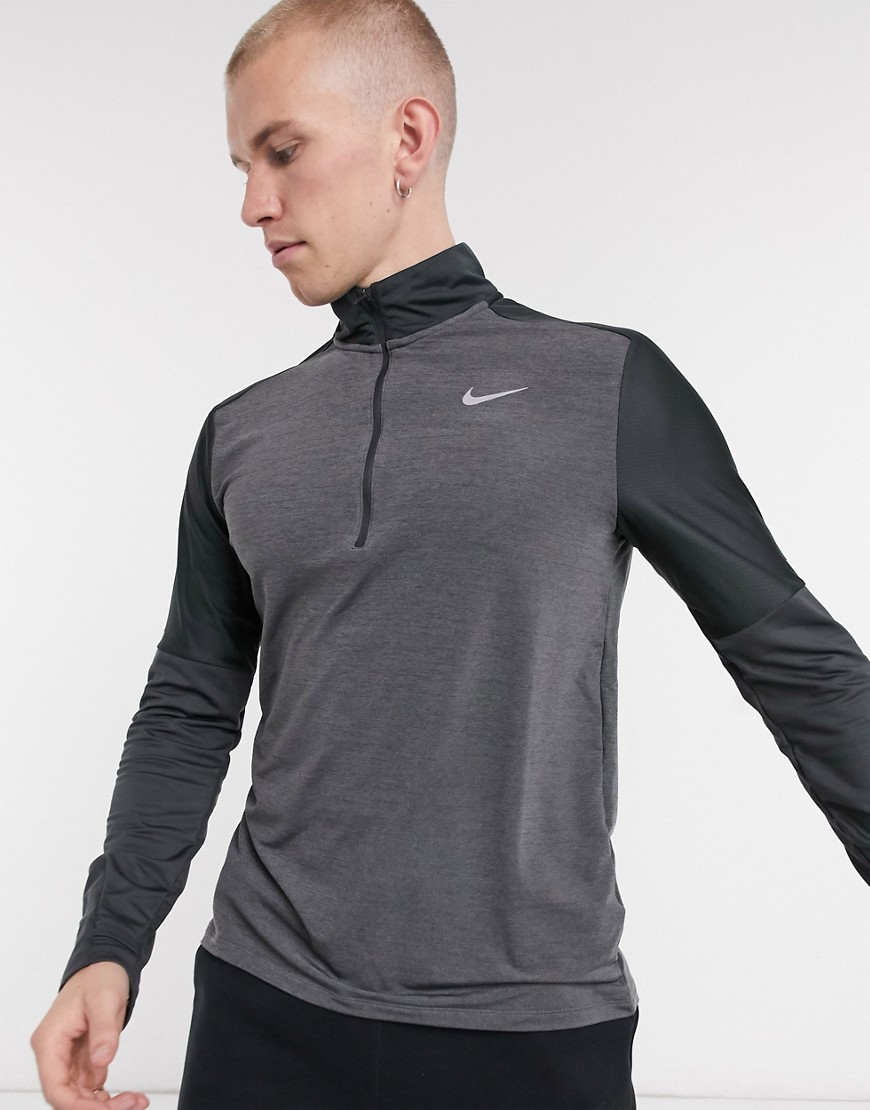 Nike Running – Essentials – Dri-fit Element – Svart och mörkgrå topp med halvlång dragkedja