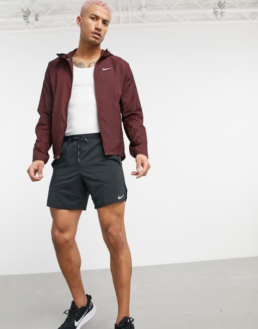 Nike essential cheap hooded running