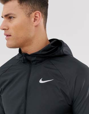 nike running essentials jackets in black