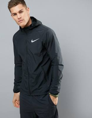 nike running essentials jacket in black