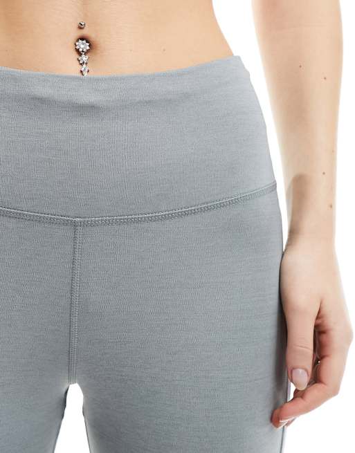 Nike Running - Fast - Dri-FIT - Mid Rise-leggings i lysegrå, 5 af 5