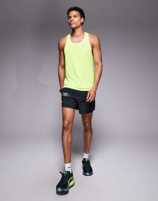 Nike Running – Fast Dri-FIT – Trägertop in Neongelb, 2 von 5