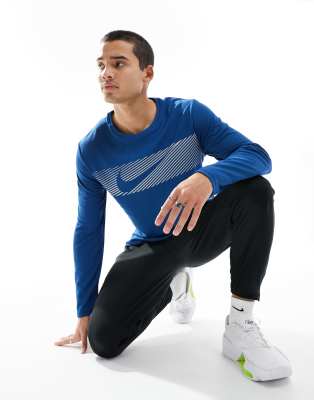 Nike Dri-FIT Miler Run Division Men's Flash Long-Sleeve Running Top