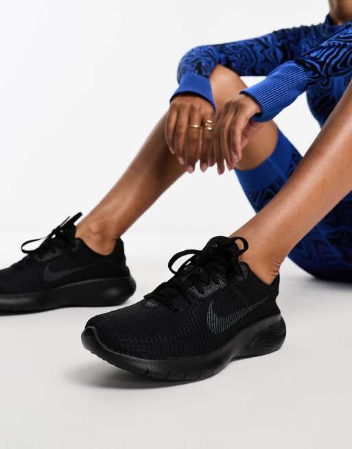 Ladies black nike hot sale running trainers