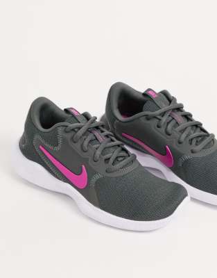nike rosa scuro