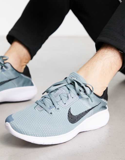 Light blue hotsell nike running shoes