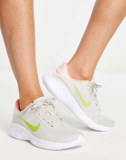 Nike flex sale white womens