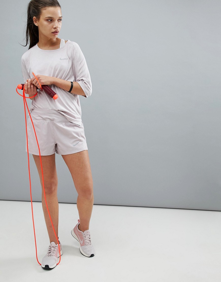 Nike Running – Flex – Rosenfärgade shorts med hög midja-Rosa
