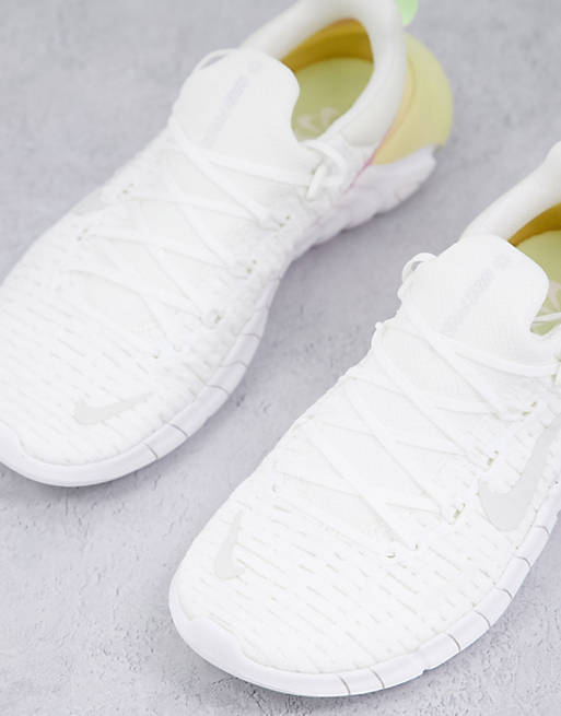 Sportswear Nike Running Free Run 5 trainers in off white 