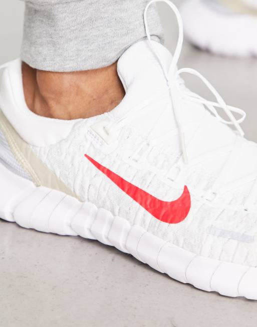 eliminar Que pasa Crítico Nike Running Free Run 5.0 sneakers in white | ASOS