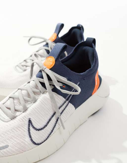 Nike free flyknit orange and grey best sale