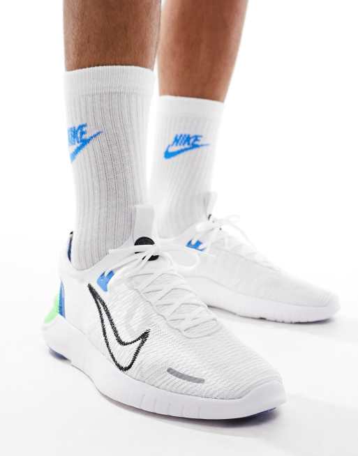 Nike Running Free Run Flyknit sneakers in white , 3 of 5