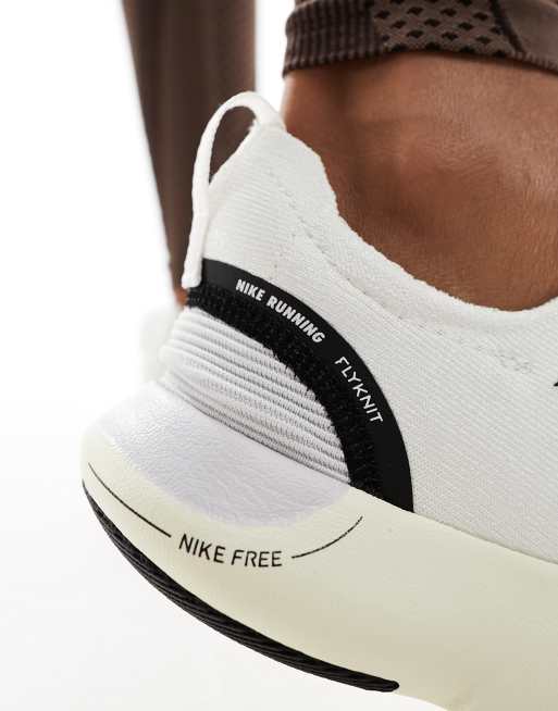 Nike Running Free Run NN Baskets Noir et blanc