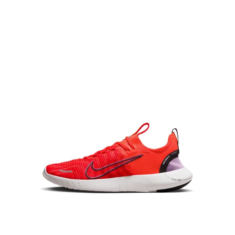 Nike red free store runs