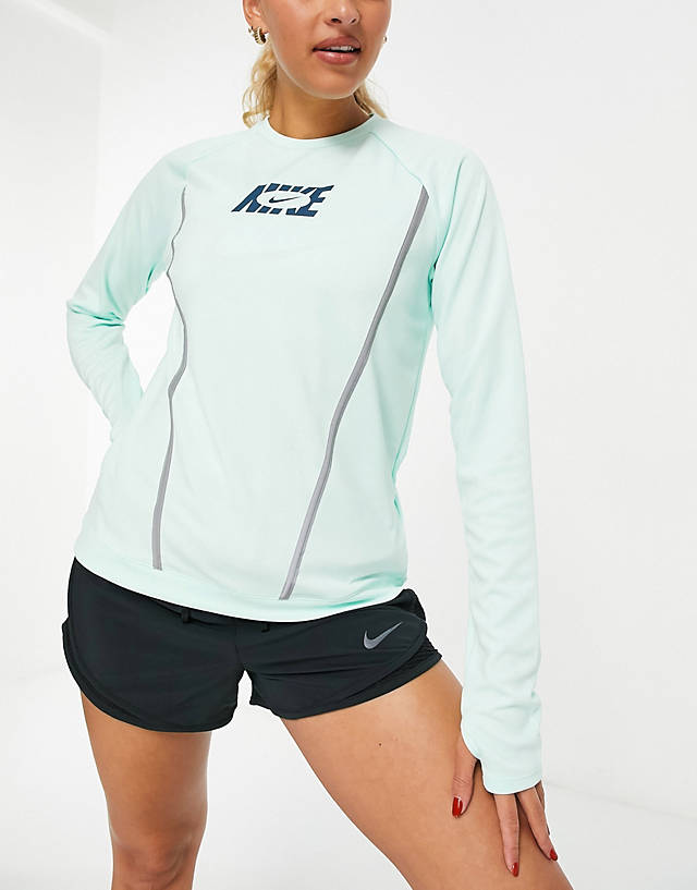 Nike Running - icon clash pacer long sleeve top in mint green