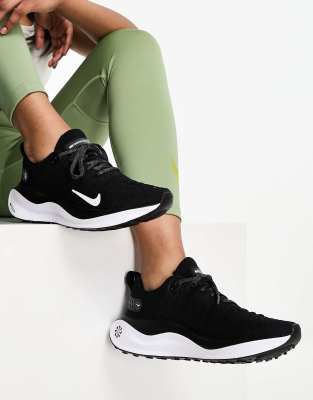 Кроссовки Nike Running Infinity Run 4 черно-белого цвета 17690₽