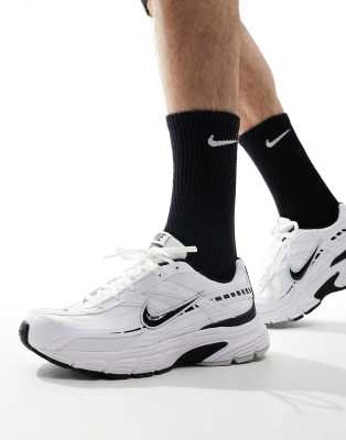 Nike Initiator Sneakers In White And Black In White