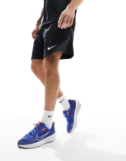 Nike Running Interact Run sneakers in blue and white | ASOS display picture 2